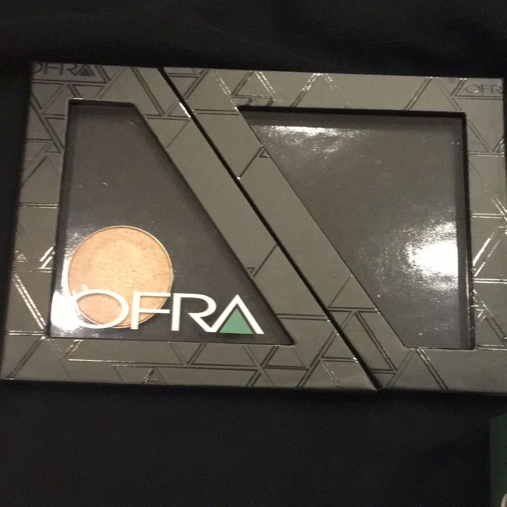 OFRA bundle - Picture 4 of 4